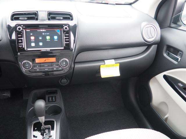 Mitsubishi Mirage G4 2017 photo 8